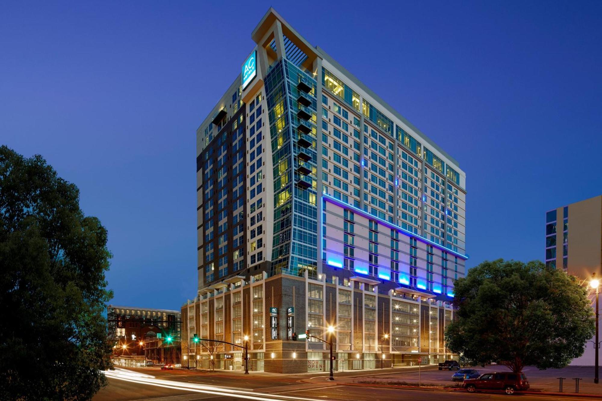 Springhill Suites By Marriott Nashville Downtown/Convention Center מראה חיצוני תמונה